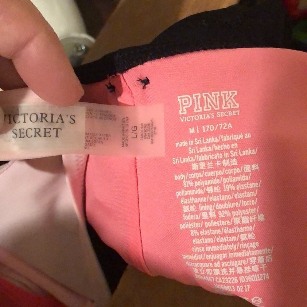 Victoria Secret Bikini  - Picture 8 of 8